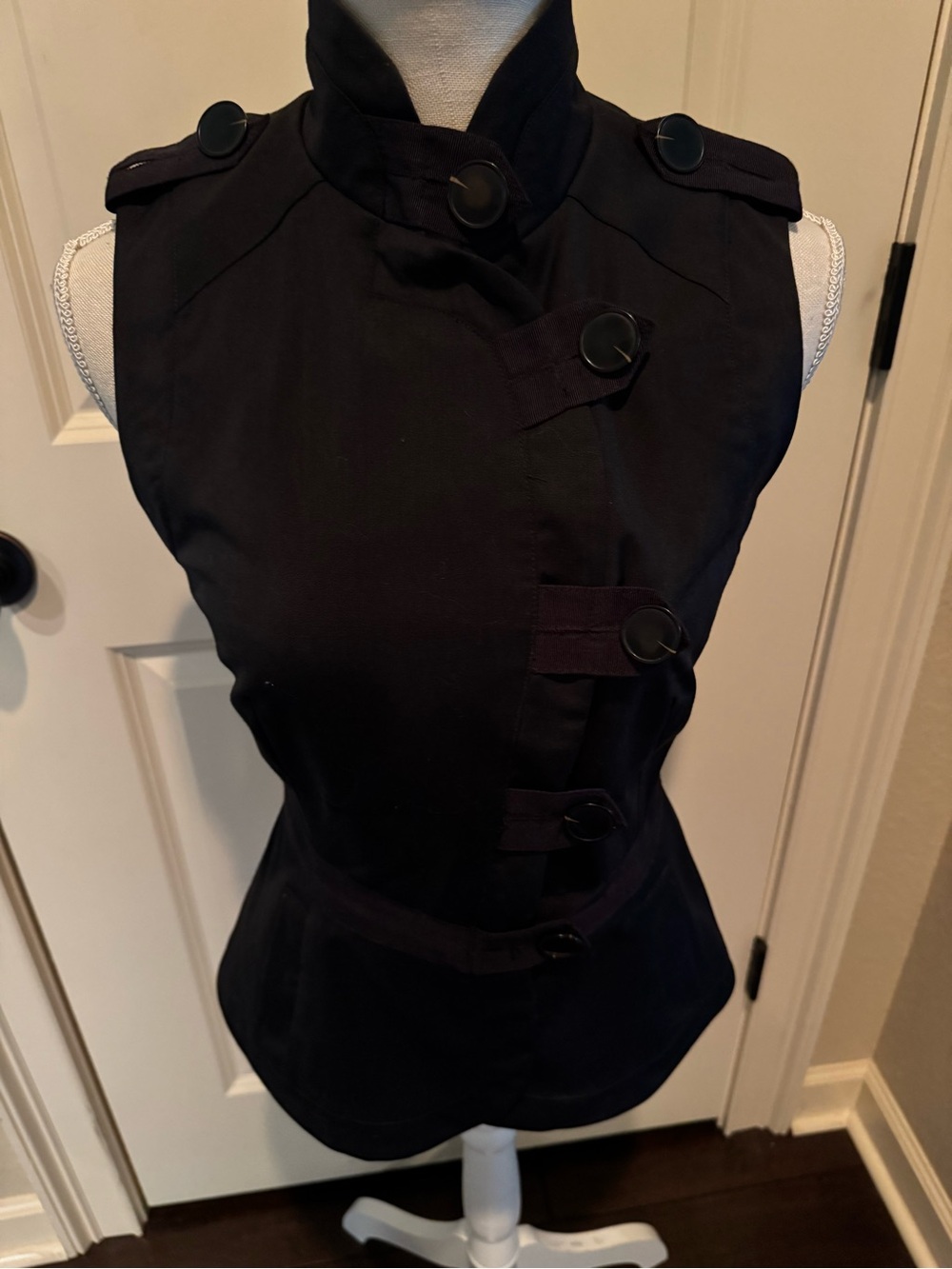 L.A.M.B. Black Sleeveless Military Style Button Vest - Picture 3 of 9